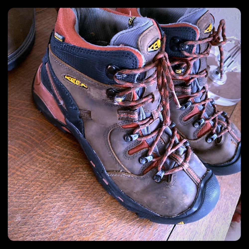 Keen hiking boots